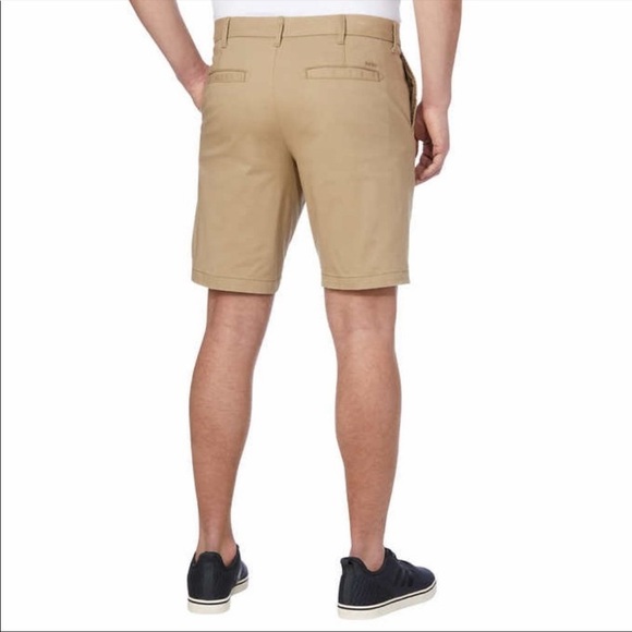 IZOD Men's Flat Front Short Size:36 - Picture 2 of 8